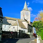Maison Dans Un Joli Village Typique Du Cantal!