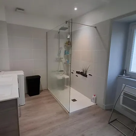 Ferienhaus Maison Dans Un Joli Village Typique Du Cantal! *